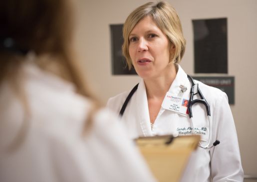 Dr. Sarah Ahrens Inducted into Gold Humanism Honor Society, Receives Tow Award